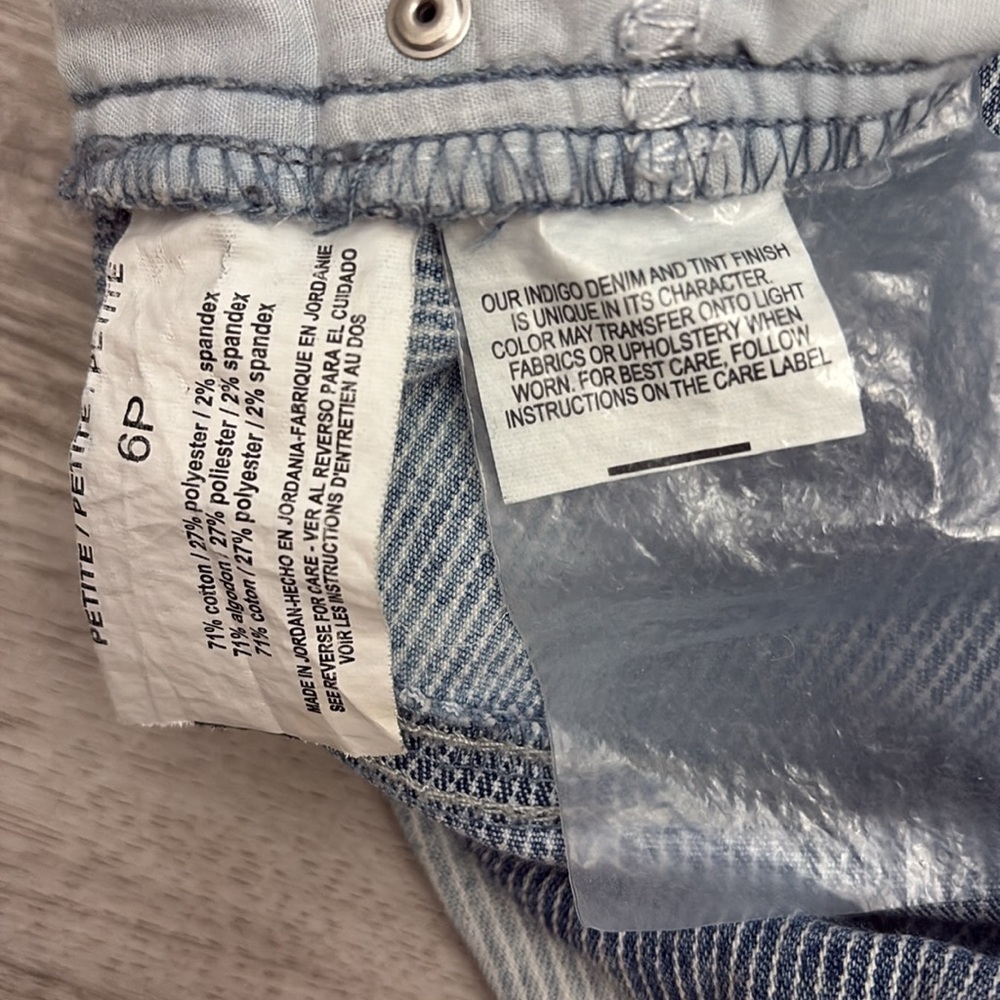 Bandolino Blue & White Striped Cropped Women's Mandie Stretchy Jeans Size 6P - Picture 10 of 12